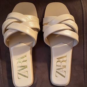Zara Slides